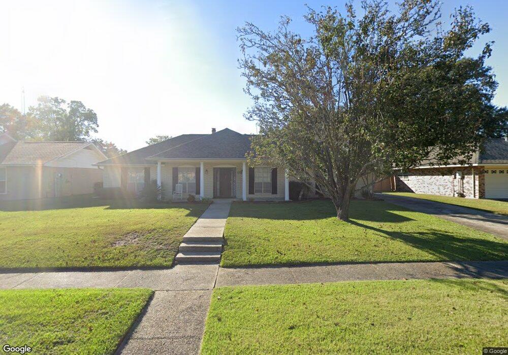 1041 Rue Latour, Slidell, LA 70458 - photo 1