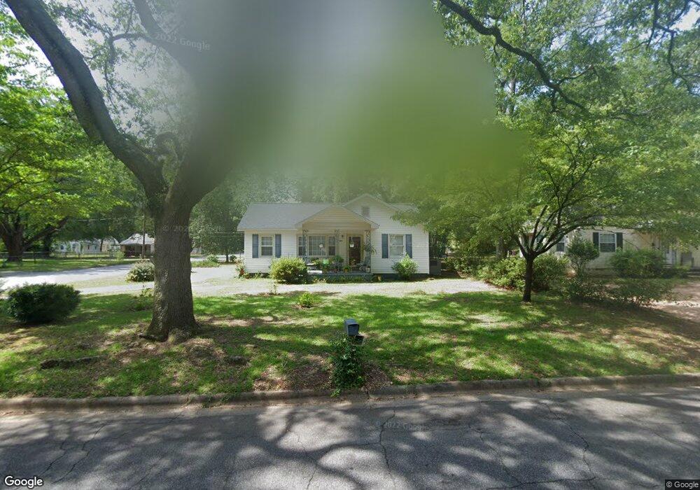 1400 Edgerly Ave, Albany, GA 31707 - photo 1