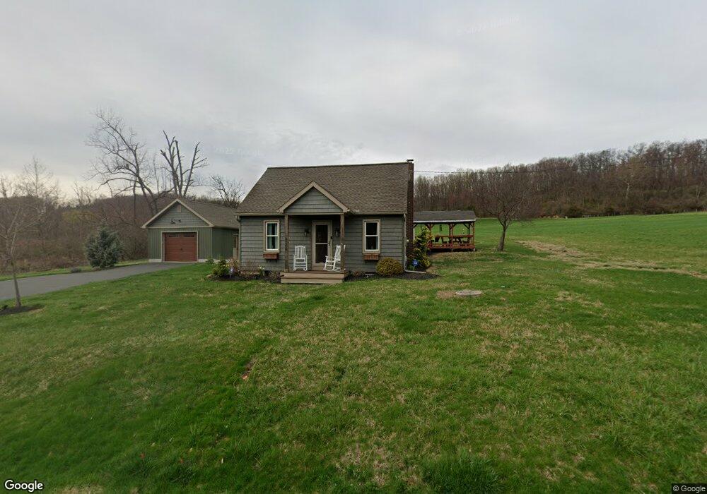 320 Gelsinger Rd, Reading, PA 19608 - photo 1