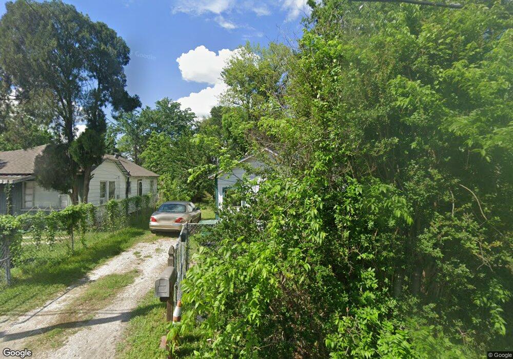 709 Barkley St, Houston, TX 77022 - photo 1