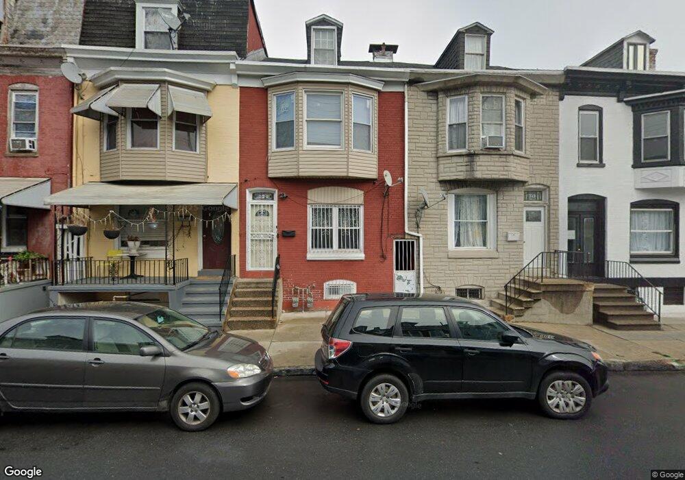 321 N 10th St, Reading, PA 19604 - photo 1