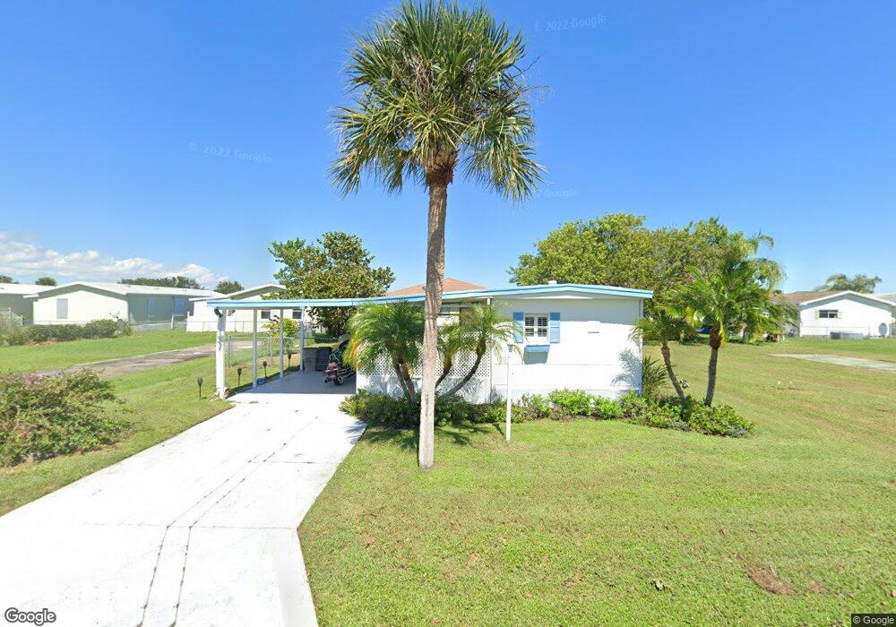 912 Hawthorn Cir, Sebastian, FL 32976 - photo 1