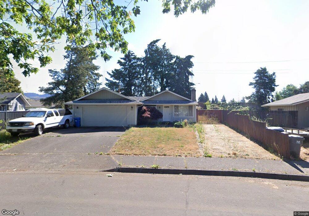 537 Panda Loop, Eugene, OR 97401 - photo 1