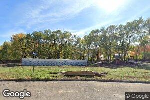 532 S 9th St, Akron, IA 51001