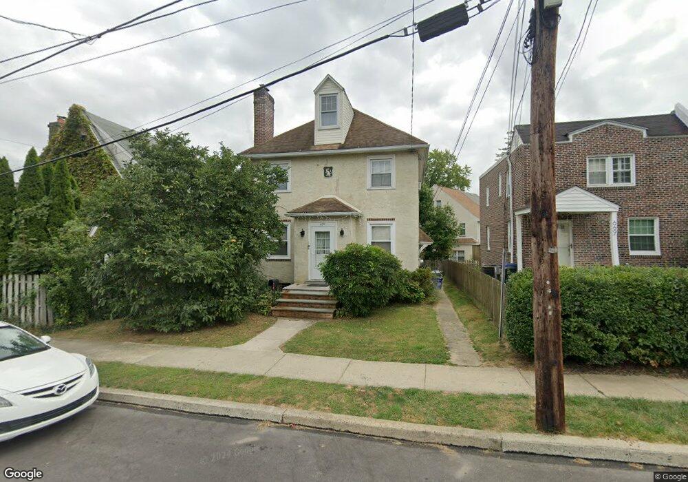 671 Georges Ln, Ardmore, PA 19003 - photo 1