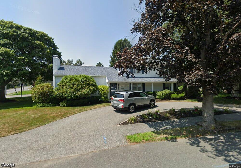 19 Sheldon Rd, Marblehead, MA 01945 - photo 1