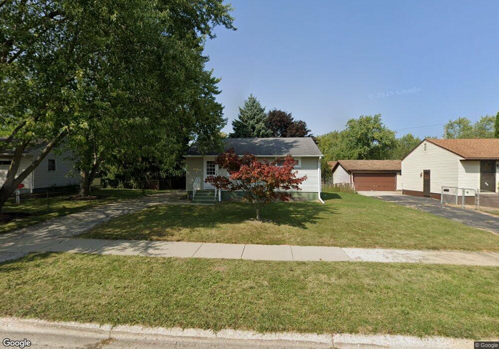 2630 Menominee Rd, Waukegan, IL 60087 - photo 1