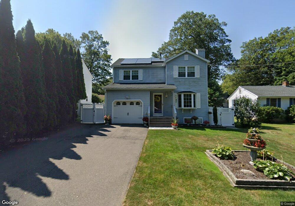 9 Litchfield Rd, Unionville, CT 06085 - photo 1