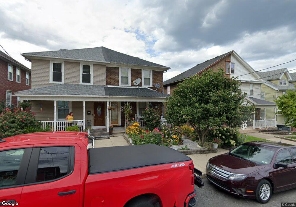 1245 Mechanic St, Bethlehem, PA 18015 - photo 1