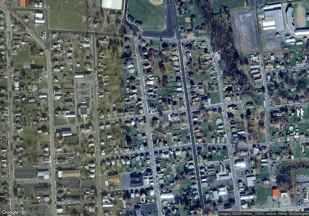 202 Highland Ave, Petersburg, WV 26847 - photo 1