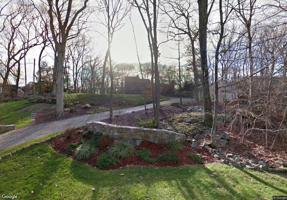 4 Deepwood Rd, Weston, CT 06883 - photo 1