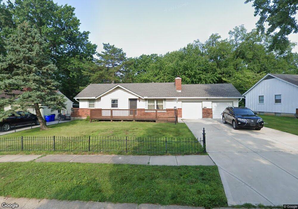 6804 Switzer Ln, Shawnee, KS 66203 - photo 1