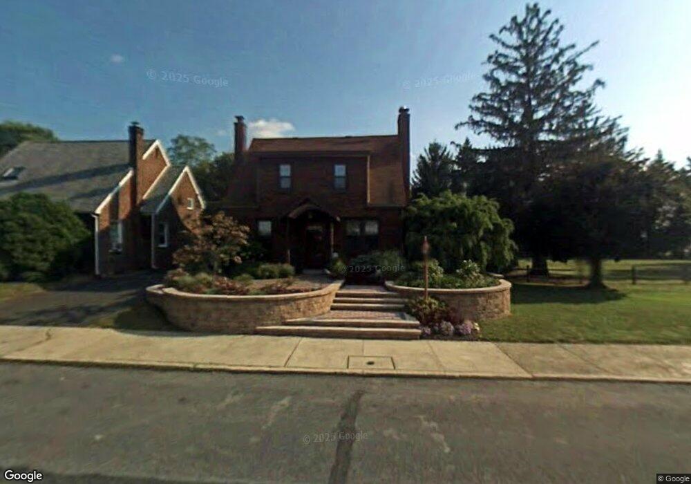 114 W Wabash St, Allentown, PA 18103 - photo 1