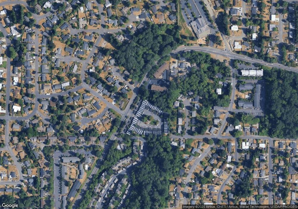 2302 S Pinebrook Ln, Des Moines, WA 98198 - photo 1