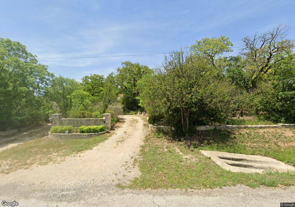 1404 N Milam St, Fredericksburg, TX 78624 - photo 1