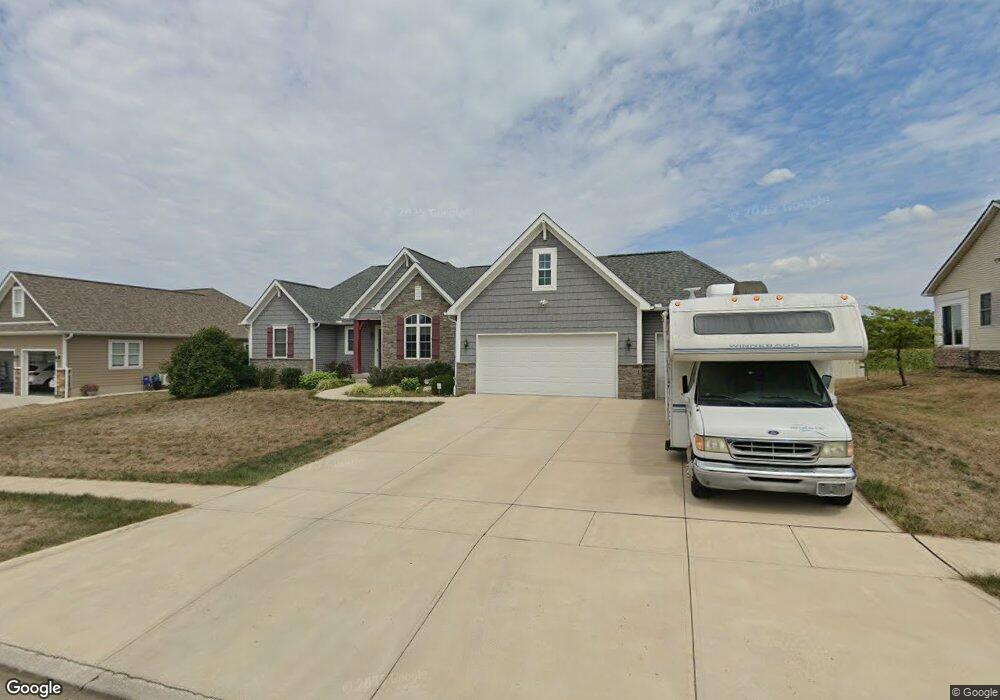 1608 Brooke Park Dr, Circleville, OH 43113 - photo 1