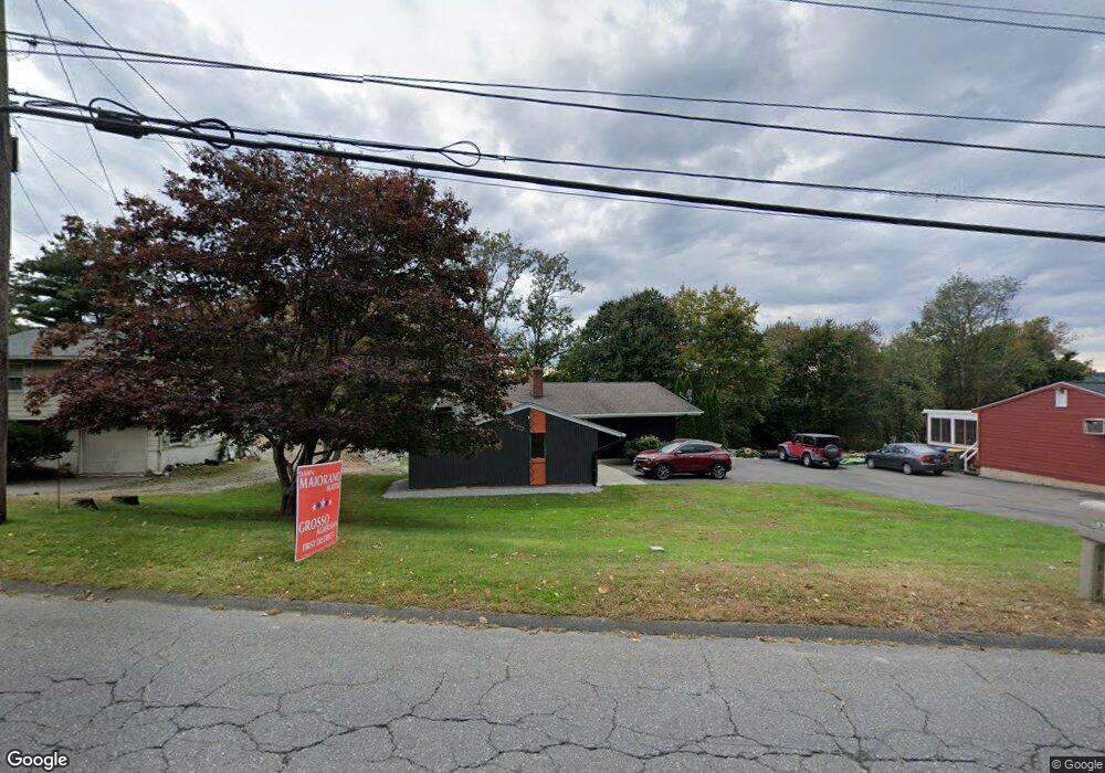 676 Oronoke Rd, Waterbury, CT 06708 - photo 1