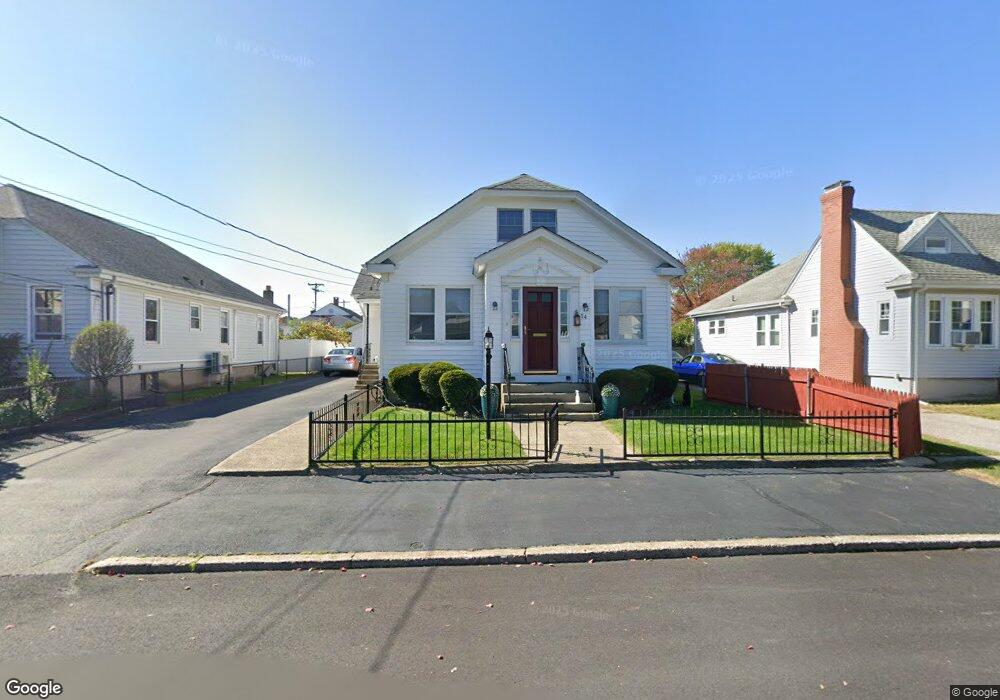 34 Thurber St, Pawtucket, RI 02861 - photo 1