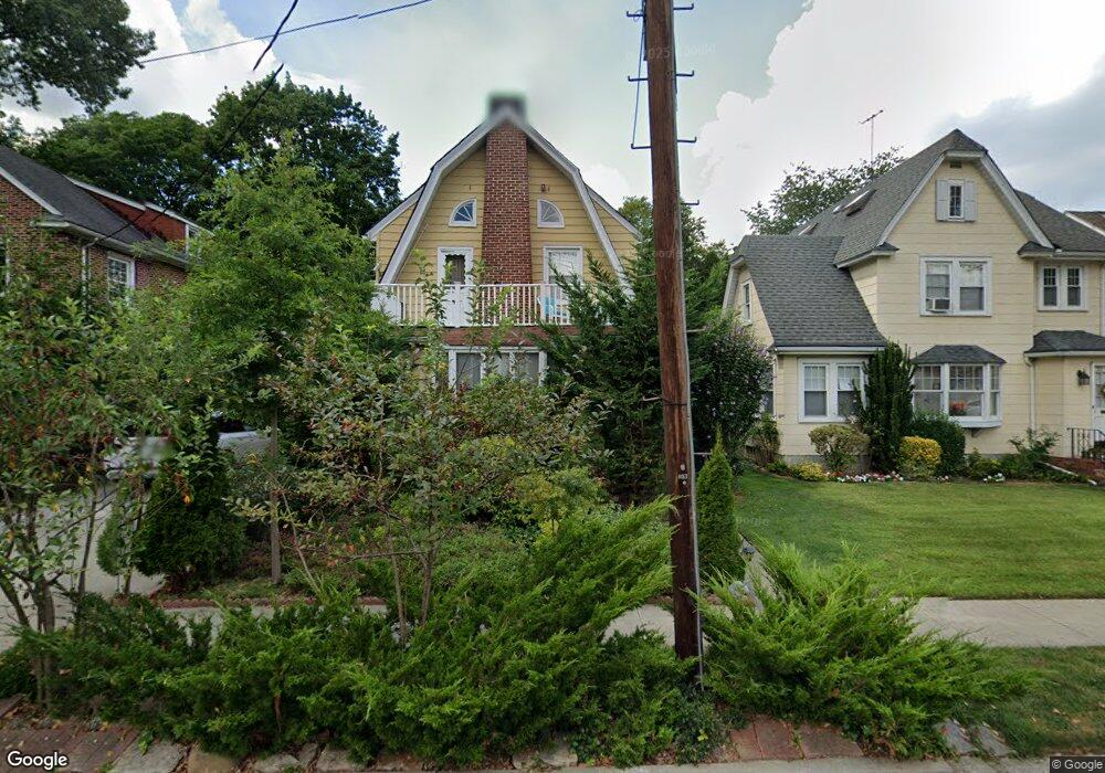 3224 157th St, Flushing, NY 11354 - photo 1