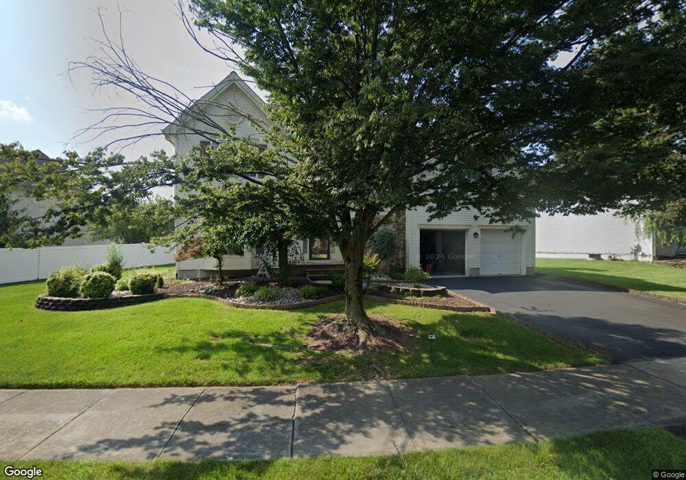 22 Sequoia Dr, Dayton, NJ 08810 - photo 1