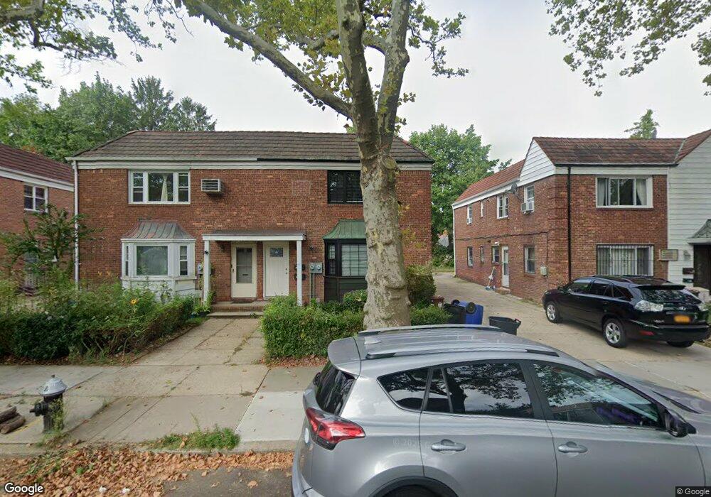 7328 197th St, Fresh Meadows, NY 11366 - photo 1