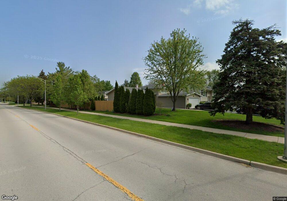 1403 E Elm St, Wheaton, IL 60189 - photo 1