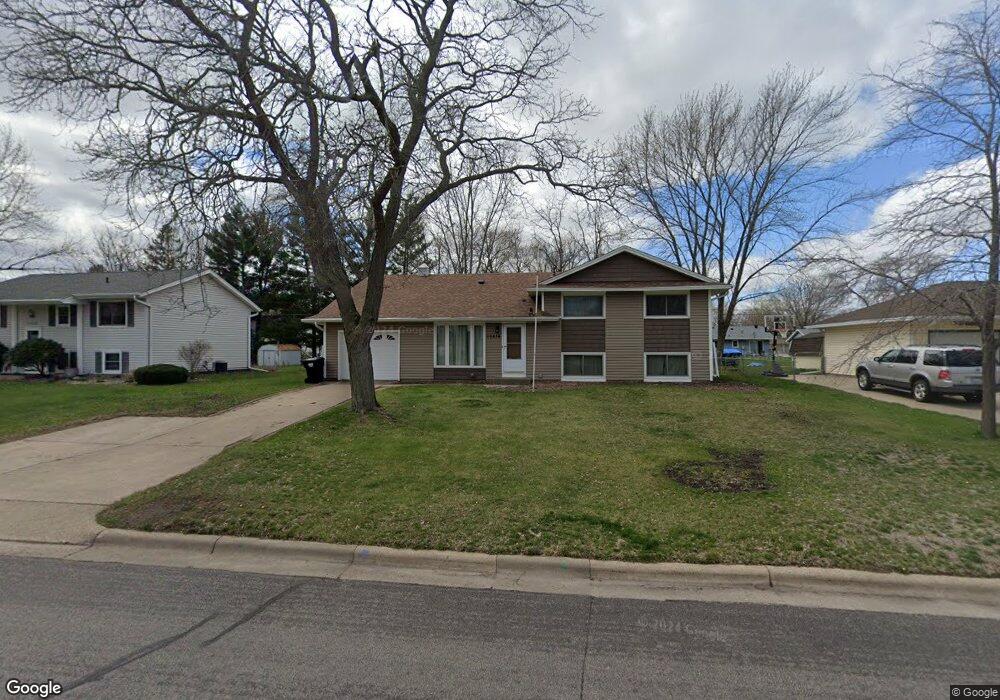 10416 Yukon St NW, Coon Rapids, MN 55433 - photo 1