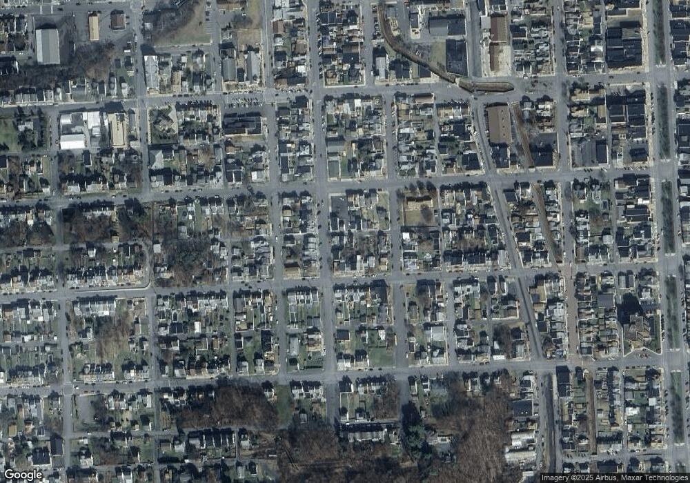 628 W Gowen St, Shamokin, PA 17872 - photo 1