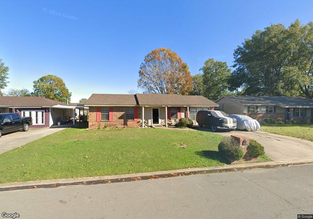 1706 N Spring St, Stuttgart, AR 72160 - photo 1