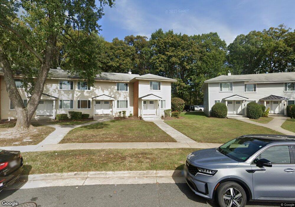 18102 Purvis Dr, Triangle, VA 22172 - photo 1