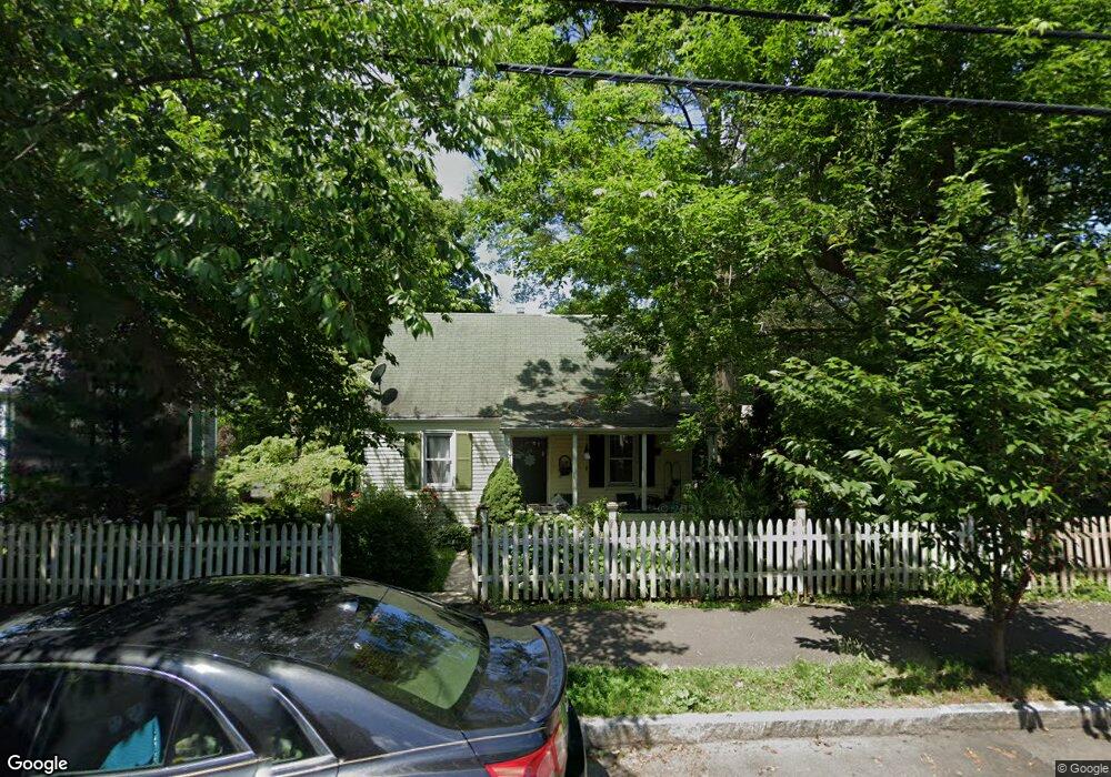 14 Pemberwick Rd, Greenwich, CT 06831 - photo 1