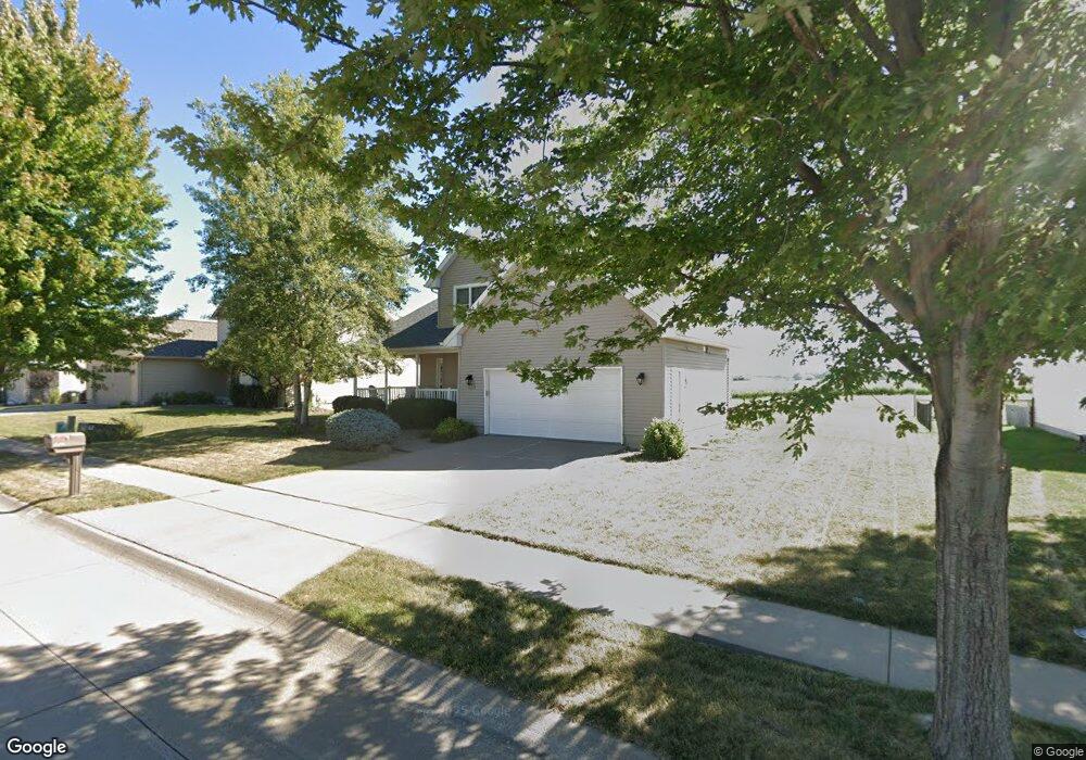 6439 Sturdevant St, Davenport, IA 52806 - photo 1