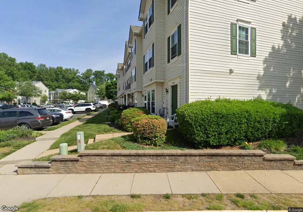 9221 Cardinal Forest Ln, Lorton, VA 22079 - photo 1