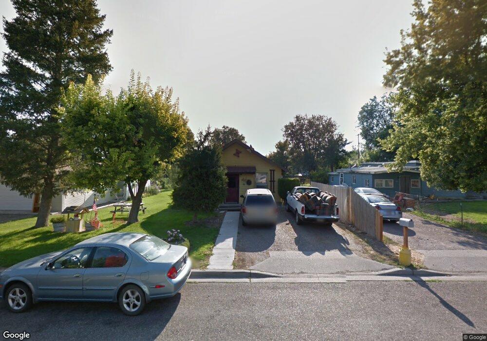 927 Yale Ave, Burley, ID 83318 - photo 1