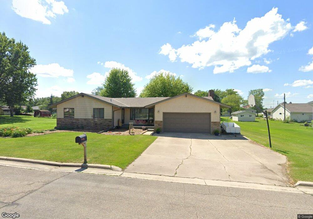 2213 Windsor Rd, Albert Lea, MN 56007 - photo 1