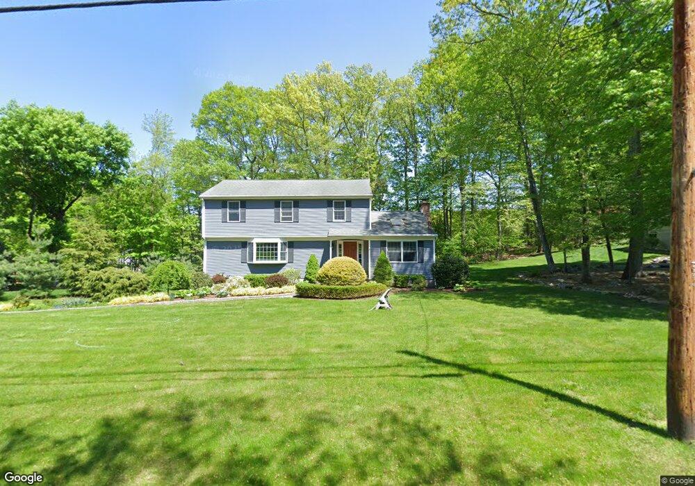 32 Salem Rd, Trumbull, CT 06611 - photo 1