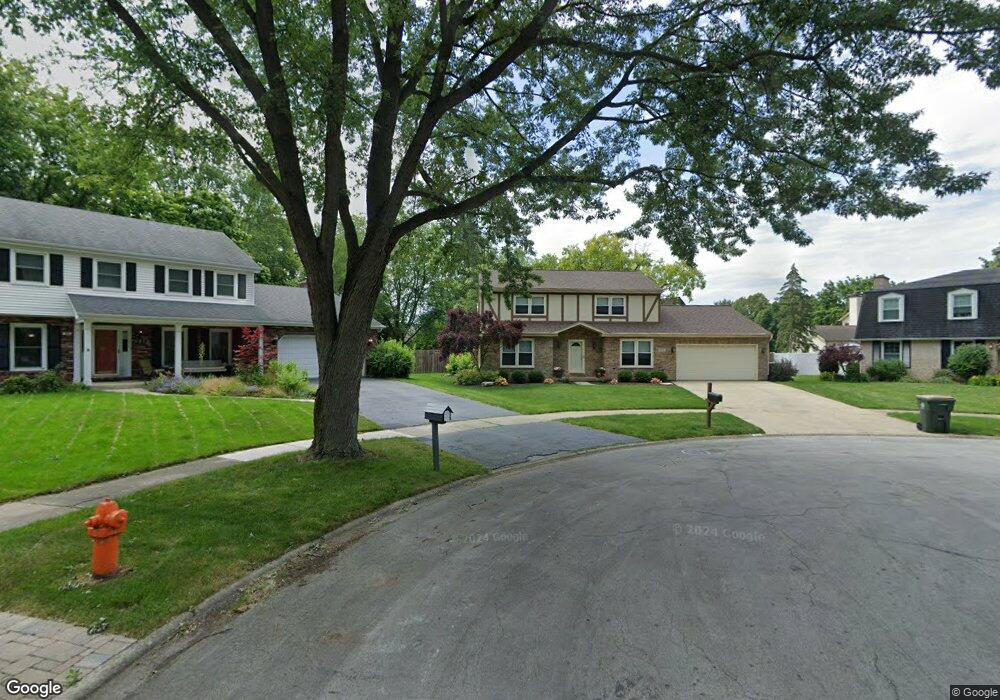 1822 Cliffside Ct, Naperville, IL 60565 - photo 1