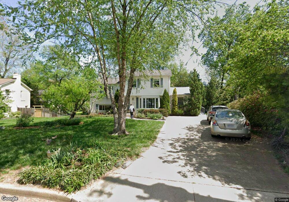 8605 Waterford Rd, Alexandria, VA 22308 - photo 1