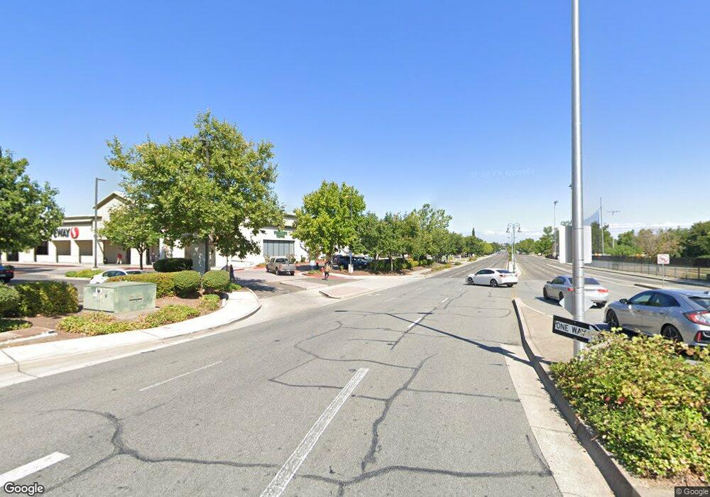 1021 Cypress Ave, Redding, CA 96001 - photo 1