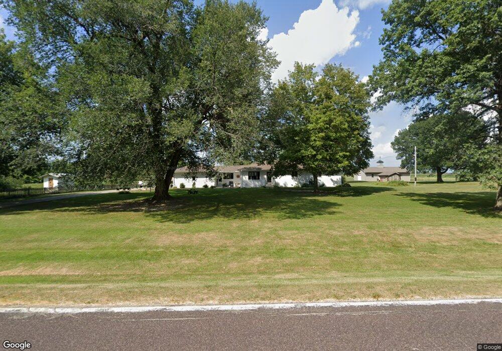 161 N Lake Storey Rd, Galesburg, IL 61401 - photo 1