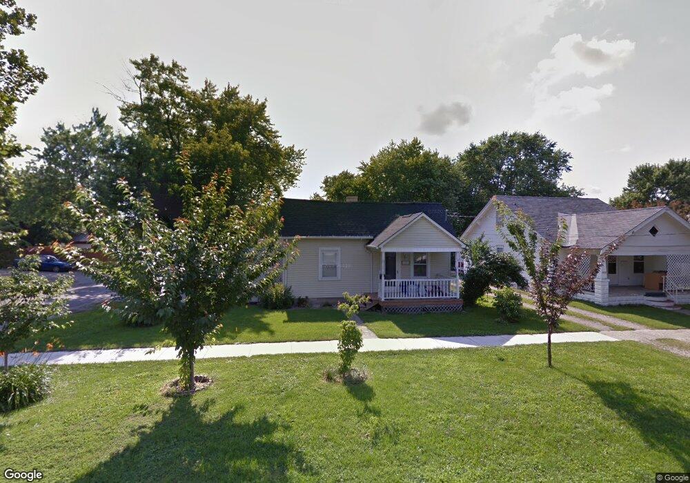 1201 N 10th St, Mattoon, IL 61938 - photo 1