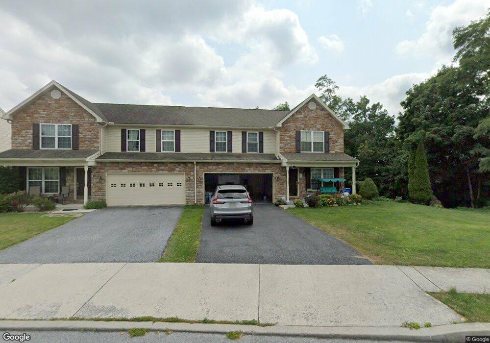 5953 Pinedale Ct unit L13, Harrisburg, PA 17111 - photo 1