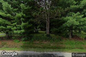 805 N Putnam St, Moweaqua, IL 62550