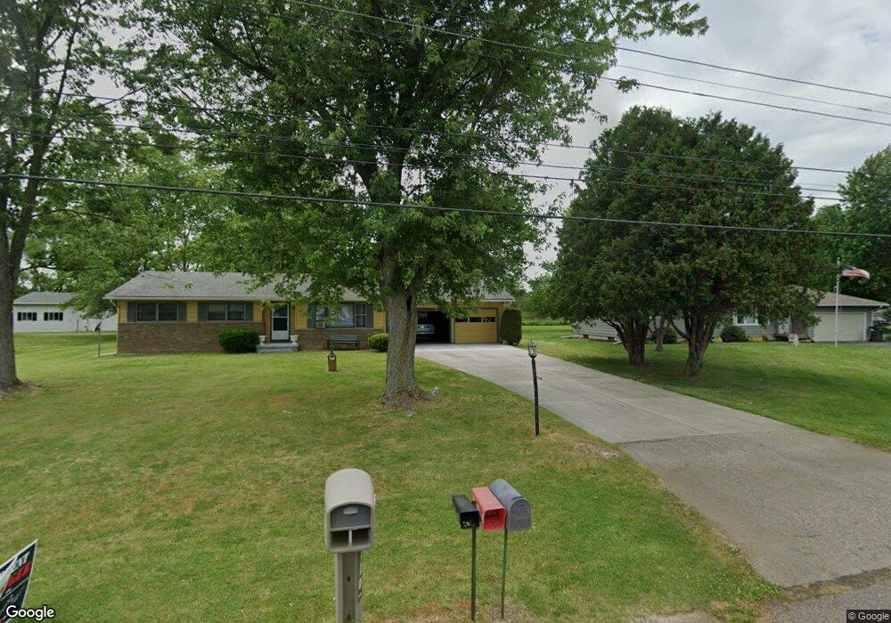 325 Elizabeth Dr, Owosso, MI 48867 - photo 1