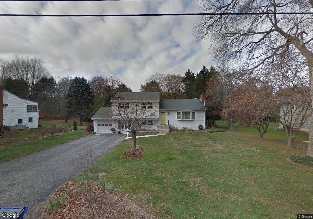 143 Weeping Willow Ln, Fairfield, CT 06825 - photo 1