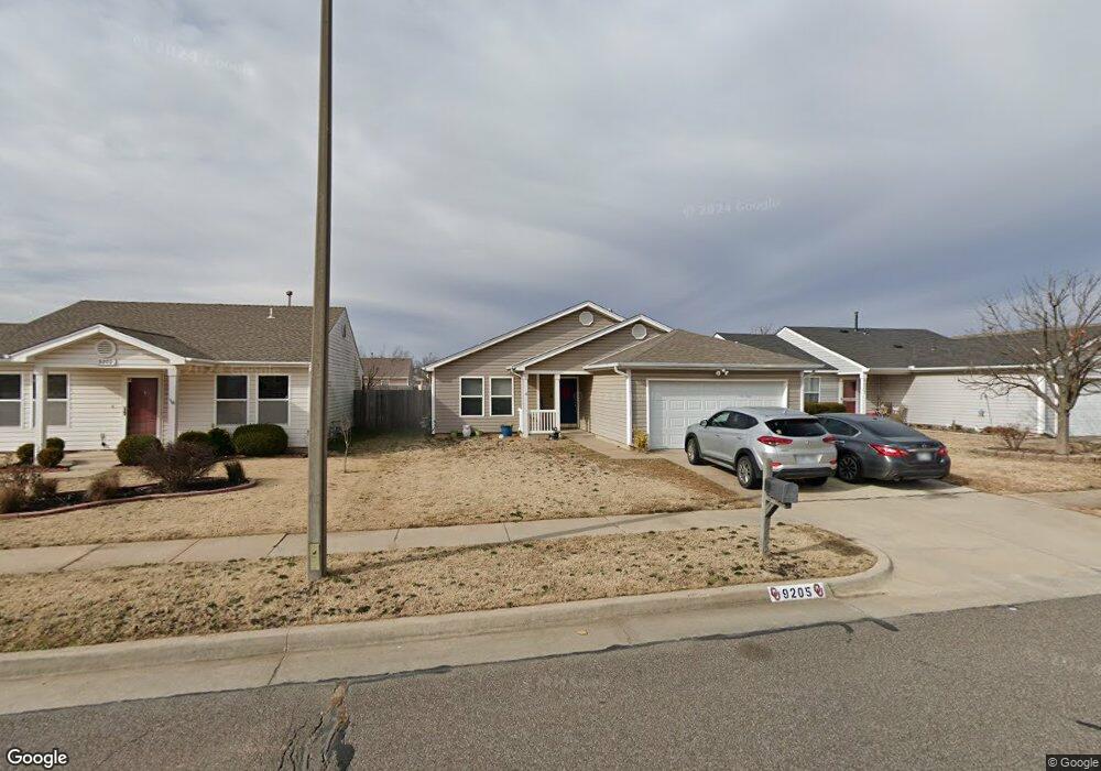 9205 Snowberry Dr, Oklahoma City, OK 73165 - photo 1