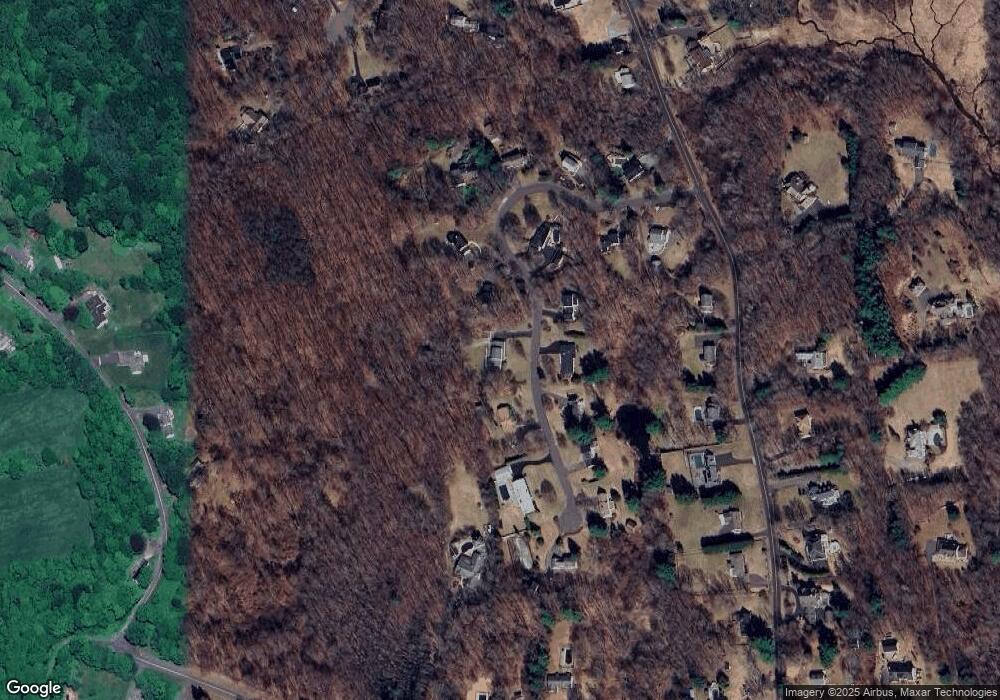 104 Woodfield Rd, Middlebury, CT 06762 - photo 1