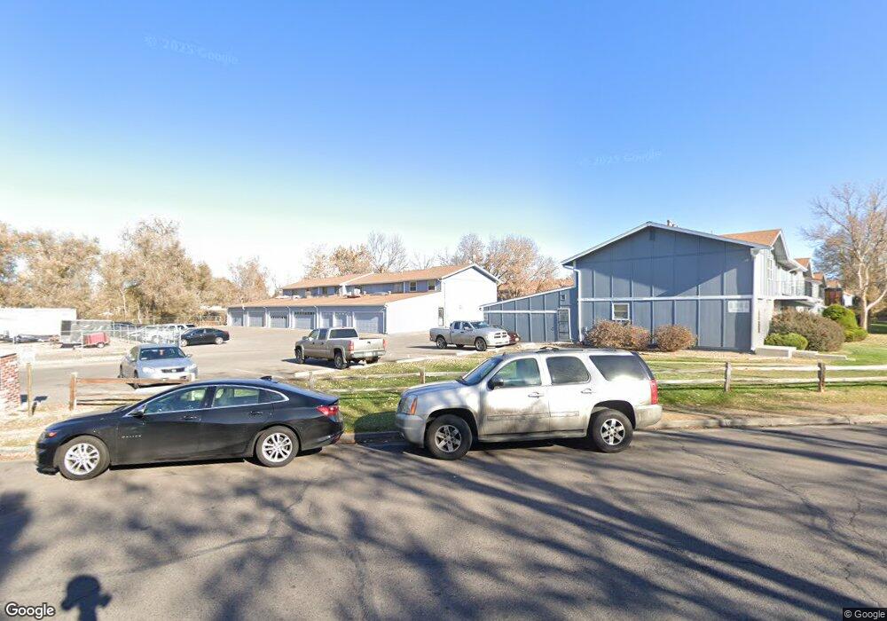 11715 E Canal Dr, Aurora, CO 80011 - photo 1