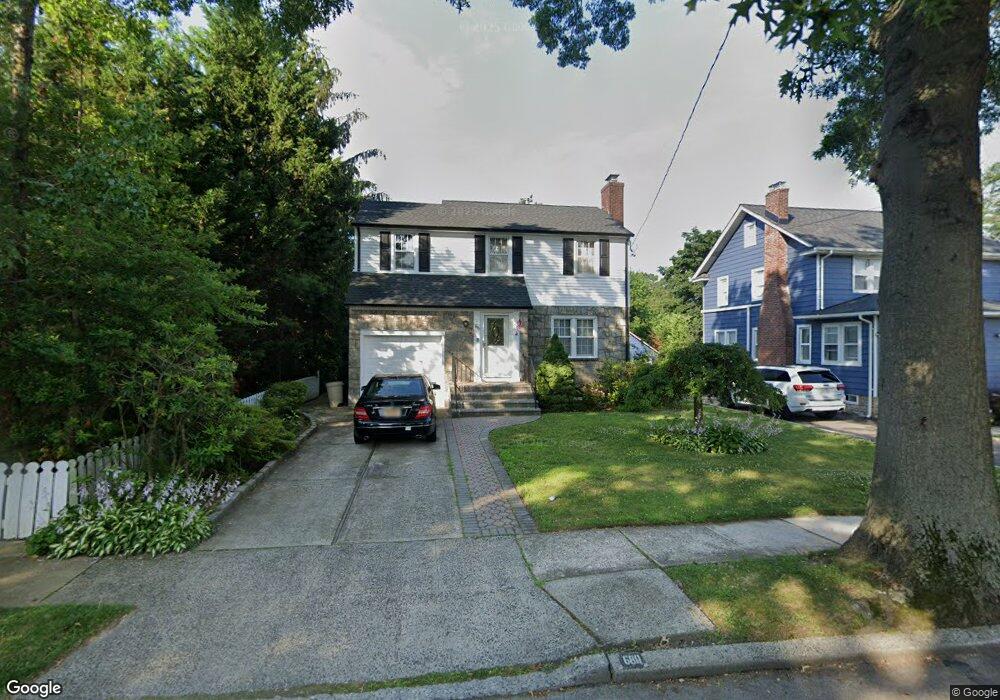 680 Lakeside Dr, Baldwin, NY 11510 - photo 1