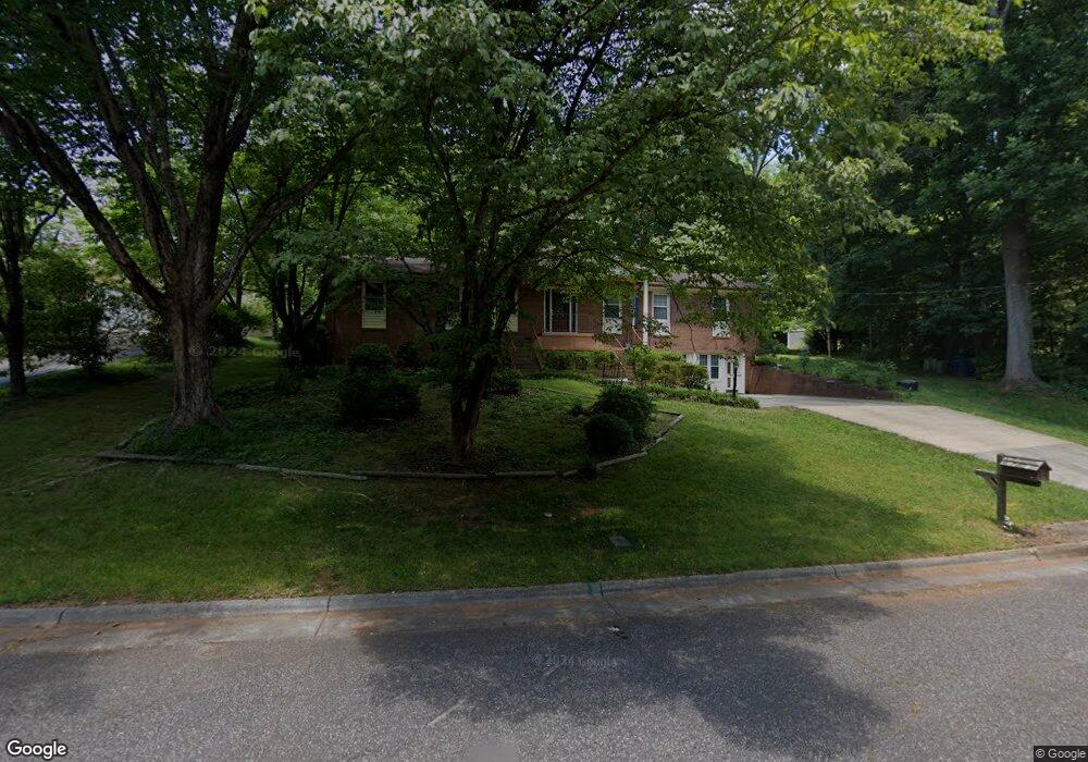 921 Brookwood Ct, Statesville, NC 28677 - photo 1